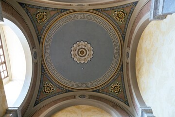 Obraz premium EGER, Hungary May, 18 2024. Interior of the Eger Basilica. Ceiling of Cathedral Basilica of St. John the Apostle. Old frescoes. Indoor details of Catholic Church in Europe.