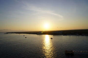 Obraz premium Sunset over the sea