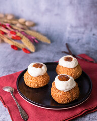 Choux a la crème et au praliné noisette