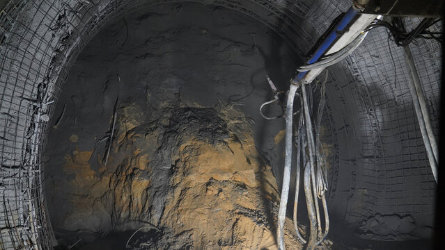 shotcrete process in metro tunnel construction