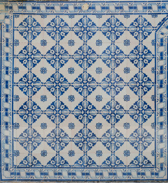 Decorative portuguese blue and white tile pattern