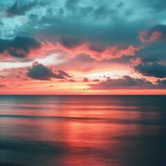 Naklejka premium Gorgeous sunset with glowing clouds