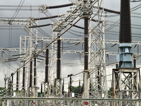 Switch yard of a power plant for transmitting power 