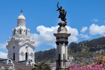 Obraz premium Old Town in Quito, Ecuador. Colonial colorful scenic historic city center. Independence Plaza.