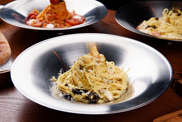 양식 메뉴와 레스토랑