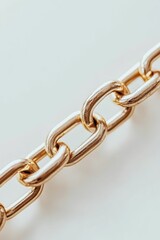 Obraz premium A close-up of a gold chain.