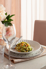Tagliatelle with shrimps and zucchini