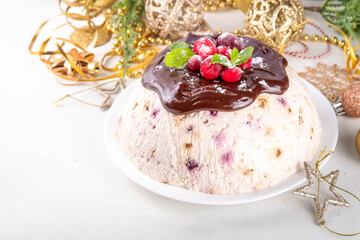 Frozen Christmas cheesecake pudding