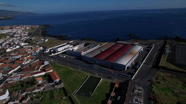 F&aacute;brica Abandonada na Vila de Rabo de Peixe &ndash; Ilha de S&atilde;o Miguel, A&ccedil;ores, Portugal