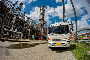 Column refinery plant equipment for pipeline oil and gas valves at gas plant