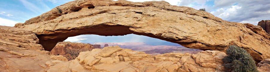 Fototapeta premium Mesa Arch in Canyonlands National Park in Utah, USA