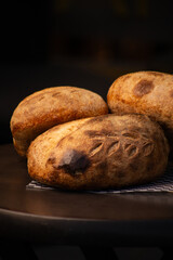 Varios panes de masa madre / Several sourdough breads