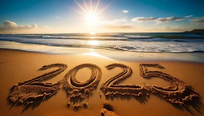 Ingelijste posters Huisarts 2025 im Sand am Strand – Symbol für Neuanfang und Reisen  © Lisa-Marie