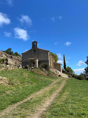 Eglise m&eacute;di&eacute;val dans les C&eacute;vennes