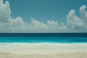 Obraz premium Tranquil Ocean View with Blue Sky