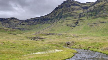 montagne Kirkjufell en Islande située à Grundarfjordur