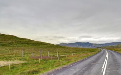 montagne Kirkjufell en Islande située à Grundarfjordur
