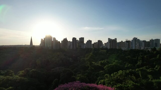 Vista A&eacute;rea da cidade de Maring&aacute;, Parana, Brasil. Parque do Ing&aacute; em Maring&aacute;.