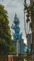Fototapeta premium The blue temple in chiang tai Thailand