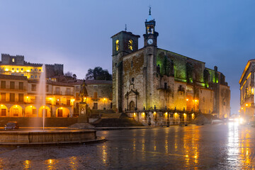 Fototapeta premium Picturesque view of Spanish old town of Trujillo at evening