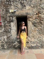 turista em castelo historico fortaleza dos reis magos 