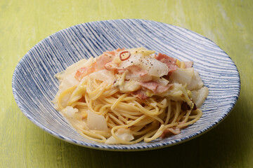 白菜とベーコンのクリームパスタ