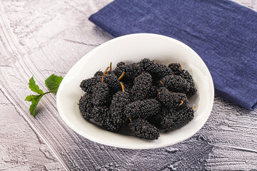 Juicy sweet mulberry in the bowl