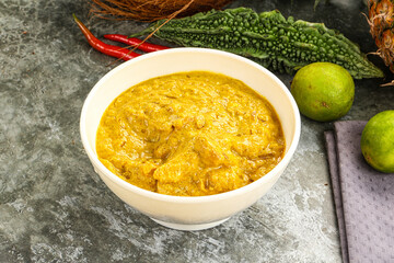 Inchian cuisine - chicken cashew curry