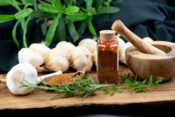 Pfannengiros mit selbstgemachten Tsatsiki und griechischen Gewürzen