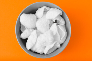 Barowe jedzenie, przekąski do meczu solone prażynki ze skrobi ziemniaczanej 