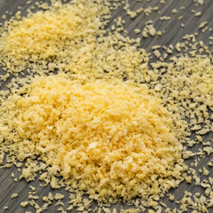 Pile of crispy yellow Japanese panko bread crumbs.