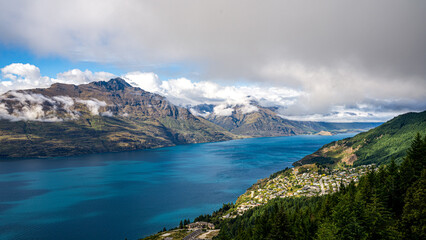 Cecil peak view across Wakatipu Lake, Queenstown Skyline, New Zealand