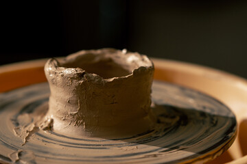 close up clay modeling studio pottery pottery pottery wheel applied art clay pottery ancient craft mechanical pottery wheel