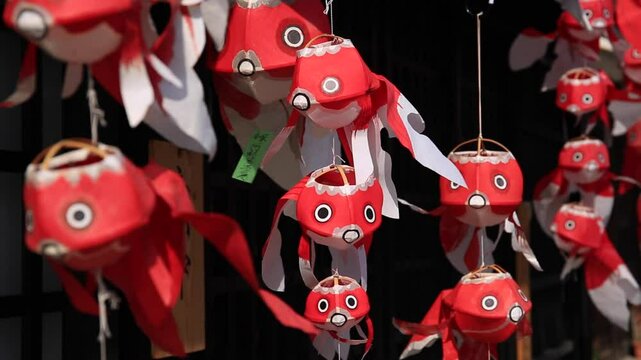 柳井白壁通りの金魚ちょうちん