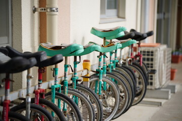 一輪車 © ト ト