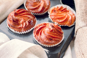 Preparation of cupcakes in moulds