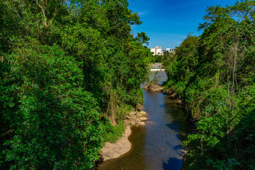 Fototapeta premium vista do rio Itajaí em Blumenau
