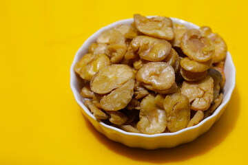 Obraz premium Roasted salted broad beans snack