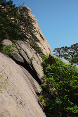 Seoraksan National Park - Nature in Korea - rock formations, mountains, forest