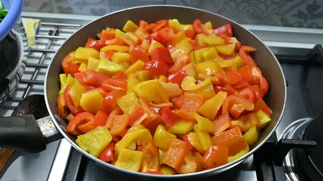 Pan-fried peppers with stale bread
