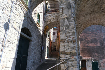 Edifici e vicoli di Vezzano Inferiore (o Vezzano Basso) nel comune di Vezzano Ligure, La Spezia, Liguria, Italia.