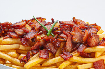Porção de fritas com bacon