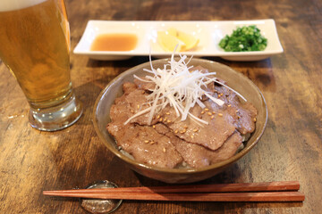 ビールと牛タン