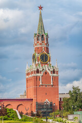 Fototapeta na wymiar Spasskaya Tower viewed inside Kremlin, Moscow, Russia.