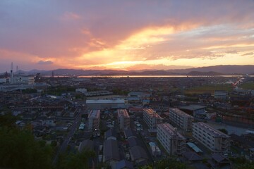 亀島山から見える夕暮れ　玉島方面
