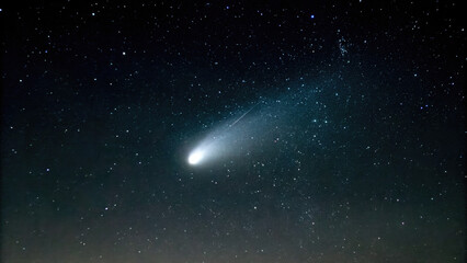 Obraz premium Dimming Star Against Dark Sky Reflects the Ephemeral Nature of Fame and the Void of Loss