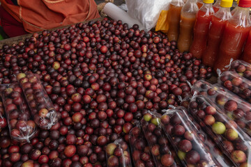 CAMU CAMU, AMAZONIAN FRUIT THAT GROWS ON THE BANKS OF RIVERS, DELICIOUS RED FRUIT KNOWN AS CAMU CAMU, DELICIOUS IN ICE CREAMS AND DESSERTS