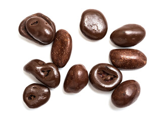 chocolate coating peanuts