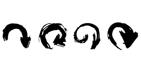 Fototapeta premium Set of circular brush-style arrows pointing in different directions. Hand-drawn elements for navigation and design use.