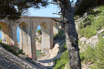 Pont ferroviaire au Niolon sur la ligne de Miramas à L'Estaque
